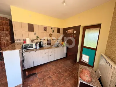ȘTEFĂNEȘTI | CASĂ PREMIUM | ZONĂ LINIȘTITĂ | FINISAJE DE CALITATE - foto 5