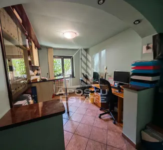 Apartament de vanzare cu 3 camere, parter, zona Aradului - foto 3