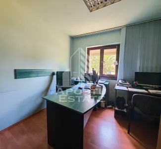 Apartament de vanzare cu 3 camere, parter, zona Aradului - foto 4