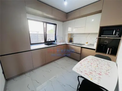 Zero comision - Casa cu 4 camere 2 bai mobilata si utilata zona Miroslava - foto 3