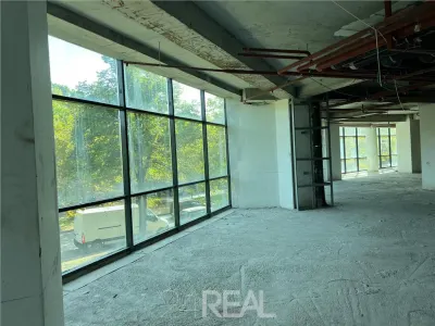 Vanzare Spatii - clinica, comercial, showroom, birouri - foto 11