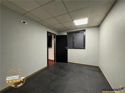 FILM&3D! Spatiu comercial ultracentral, vitrina generoasa,multiple posibilitati de amenajare, Sfantu Gheorghe - foto 2