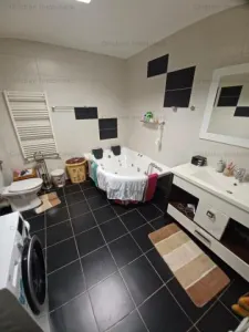 VILA D+P+2, FINISAJE CALITATE SUPERIOARA, zona Centrala, Mobilata - foto 17