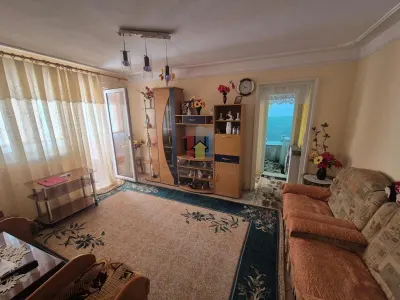 Apartament 3 camere zona Viziru 1, etaj 2 - Braila