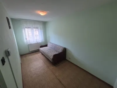 Apartament 2 camere Grivitei,decomandat,etaj 3,77000 Euro - foto 4