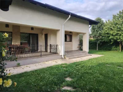 OCAZIE UNICA!!! Vila de lux, intr-o zona linistita, la 20 minute de Ploiesti - foto 13