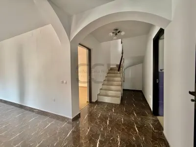 Aparatorii Patriei Vila P+1, NEMOBILATA, renovata acum - foto 6