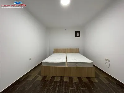 Spatiu comercial de vanzare  Zona E3 - foto 14