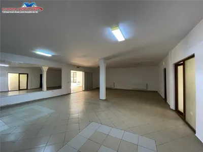Spatiu de inchiriat  zona ultracentrala Tulcea - foto 3