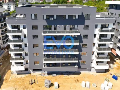 Apartament cu 3 camere, 2 bai, 2 balcoane, lift, bloc nou, zona Galata - foto 13
