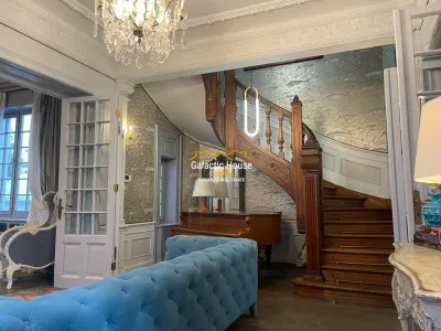 CASA SPECTACULOASA DOROBANTI CAPITALE PRETABILA FIRMA SAU REZIDENTA - Bucuresti