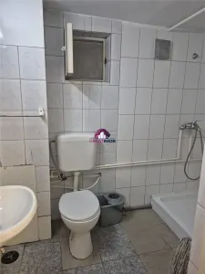 Loc în cameră — 160 EUR/lună | Tot inclus | Metrou 2 minute Mihai Bravu | Zona Vitan - foto 3