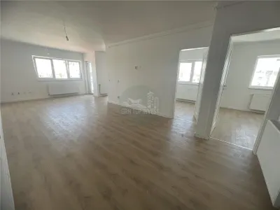 Penthouse 4 camere cu terasa de 102 mp pe Doamna Stanca - Sibiu