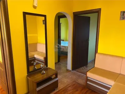 Apartament decomandat 3 camere etaj intermediar Vasile Aaron - foto 8