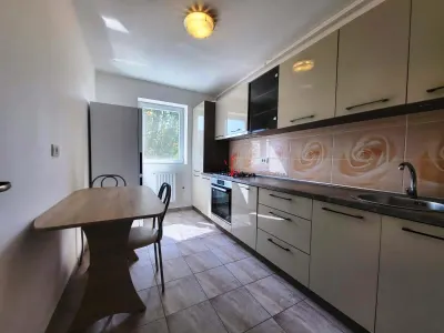 INCHIRIERE 3 CAMERE ETAJ 2/4 CU PARCARE - foto 6