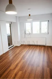 SAGULUI - RENOVAT - ETAJ 3 - LIFT - 4 CAMERE - 2 BAI - 2 BALCOANE - CENTRALA PROPRIE - foto 3