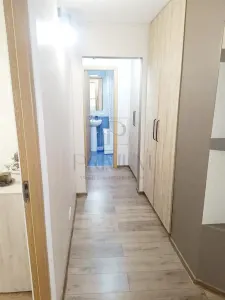 LIPOVEI - ETAJ 1 - DECOMANDAT - 4 CAMERE - 2 BAI - 2 BALCOANE - CLIMA - BOXA - foto 6
