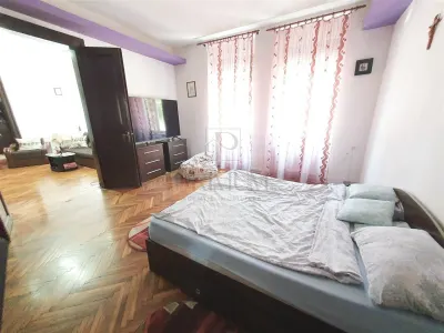 BALCESCU - ISTORIC - PARTER - 3 CAMERE - 2 BAI - GRADINA 90mp - CENTRALA PROPRIE - CLIMA - BOXA - foto 9