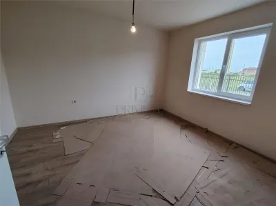 Casa individuala - finalizata - teren generos - foto 4
