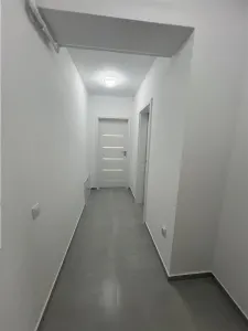 De vanzare apartament cu 2 camere decomandate si loc de parcare zona Doamna Stanca - foto 5