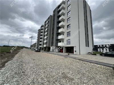 De vanzare apartament de 2 camere cu balcon si parcare subterana zona Doamna Stanca - foto 2