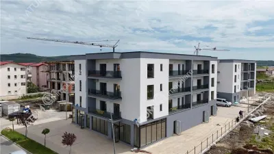 Apartament de vanzare la cheie cu 3 camere decomandate la etajul 2 in Selimbar zona Pictor Brana - foto 4