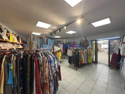 Spatiu comercial 40mp, Pasaj Piata Unirii - foto 3