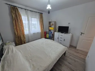 MOBILAT si UTILAT! Apartament 3 camere, zona Buzaului - foto 4