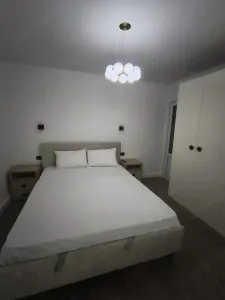 Apartament 2 Camere cu Parcare Inclusă – Podu Ros, Etaj 2 - Iasi