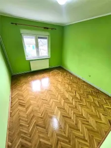 O proprietate rara | Locuinta generoasa + spațiu comercial cu acces stradal - foto 19