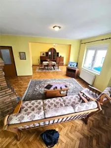 O proprietate rara | Locuinta generoasa + spațiu comercial cu acces stradal - foto 3