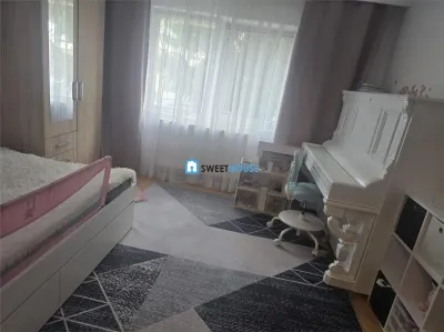 Apartament cu 3 camere parter cu 2 balcoane  Zona Radu Negru - foto 14