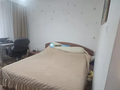 Apartament cu 3 camere parter cu 2 balcoane  Zona Radu Negru - foto 4