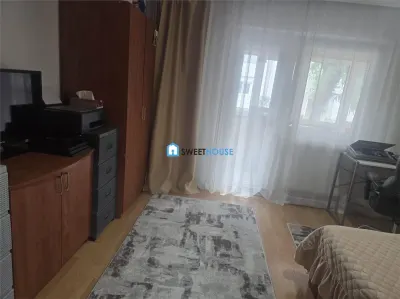 Apartament cu 3 camere parter cu 2 balcoane  Zona Radu Negru - foto 8