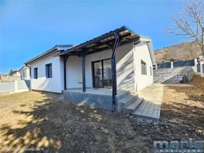 Vanzare casa noua cu 3 dormitoare, 2 bai in Sancraiu -Languna. - foto 2