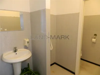 Cladire birouri 512 mp , parcare privata, zona IULIUS MALL - foto 10