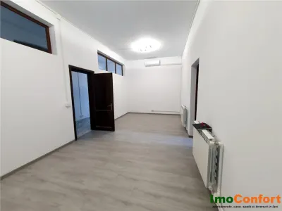 Spatii pentru birouri-cabinete, situate ultracentral - foto 7
