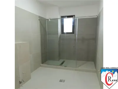 Apartament parter +curte - foto 3