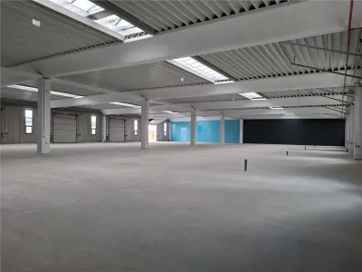 Chitila - Hala din beton, 2400 mp-8 porti-ISU-suporta pod rulant - foto 2