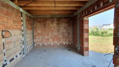 Casa cu 1200 mp teren, de vanzare pe Calea Cisnadiei - foto 5