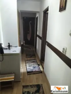 Apartament cu 3 camere de vanzare  - Avram Iancu - foto 2