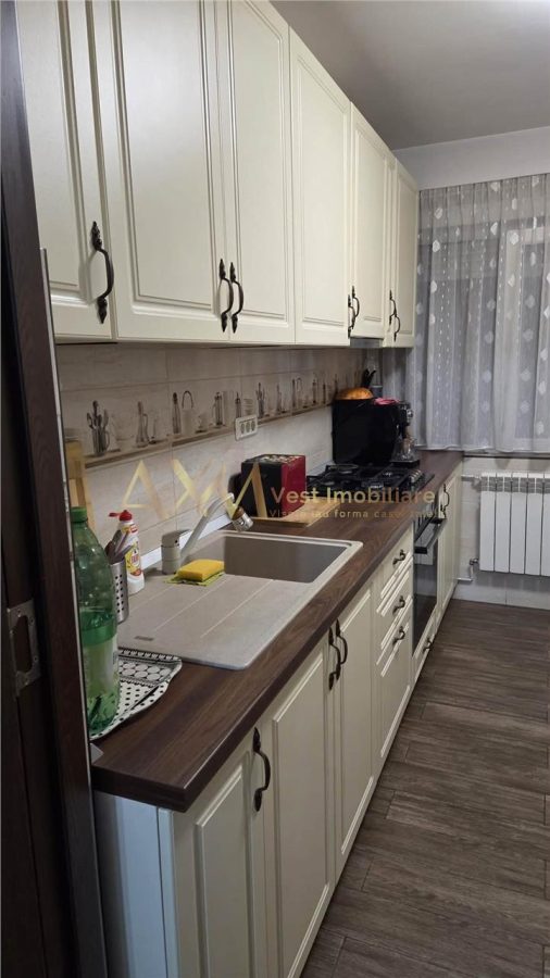 Vanzare apartament 3 camere Timisoara zona Medicina - Timisoara