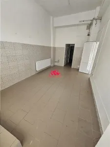 Spatiu Comercial Str. Bicaz- 121 mp - foto 2