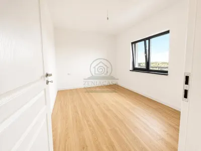 Casa 3 camere Miroslava Ciurbesti , BECI si CANALIZARE! - foto 3