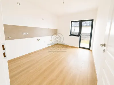 Casa 3 camere Miroslava Ciurbesti , BECI si CANALIZARE! - foto 5
