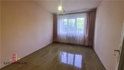 Apartament 2 camere, etaj 1, pe Bld. 1848 , decomandat, cu lift. - foto 6