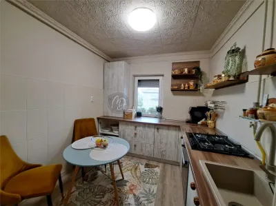 MDI Apartament central Salonta - foto 3