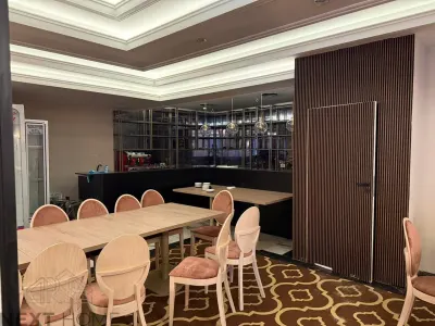 SPATIU COMERCIAL TEATRU, ZONA ZERO - foto 12