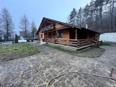Casa spatioasa, ideala pentru locuinta sau afacere – 1500 mp teren, situata pe drumul principal  Vrancea -- Brasov - foto 4