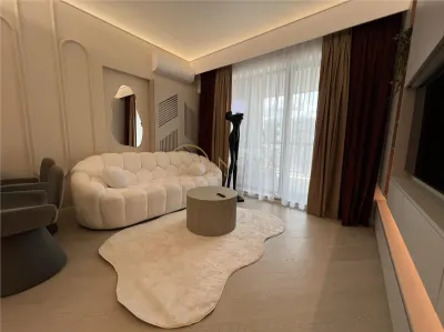 Proprietar inchiriez 3 camere Ultralux Cortina North parcare - foto 19